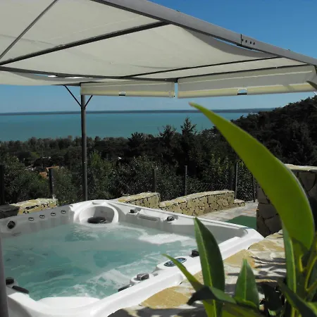 בית הארחה Ezuesthid Balatongyörök