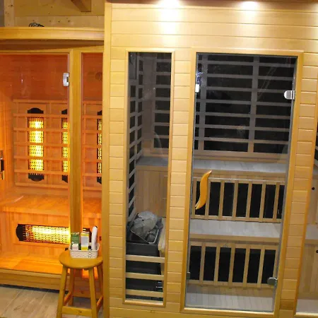 בית הארחה Ezuesthid Balatongyörök